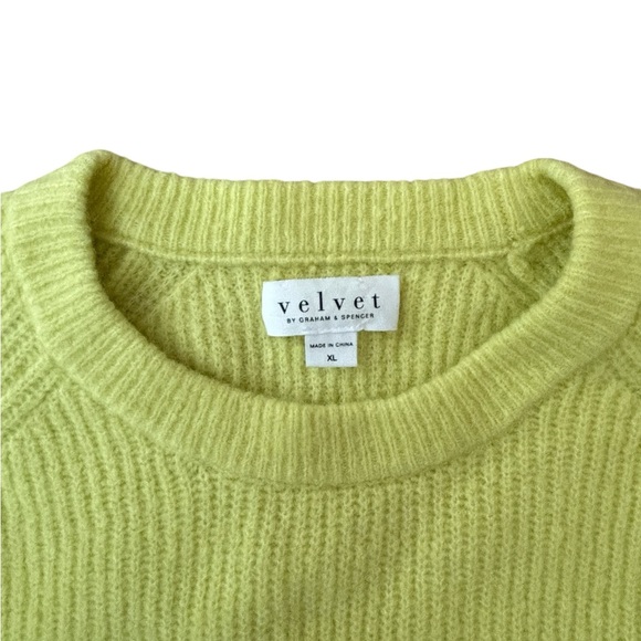 NWT Velvet - Gigi Sweater - Crew Neck - Citron (Neon Yellow/Green) - Siz… - Picture 4 of 10
